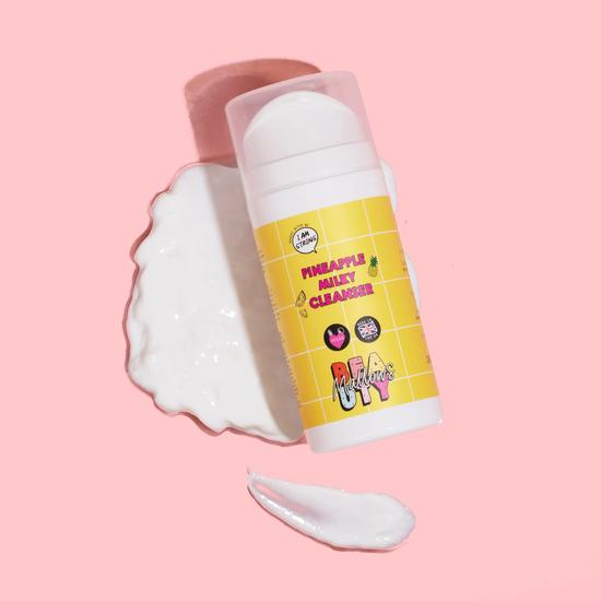 Mallows Beauty Pineapple Milky Cleanser