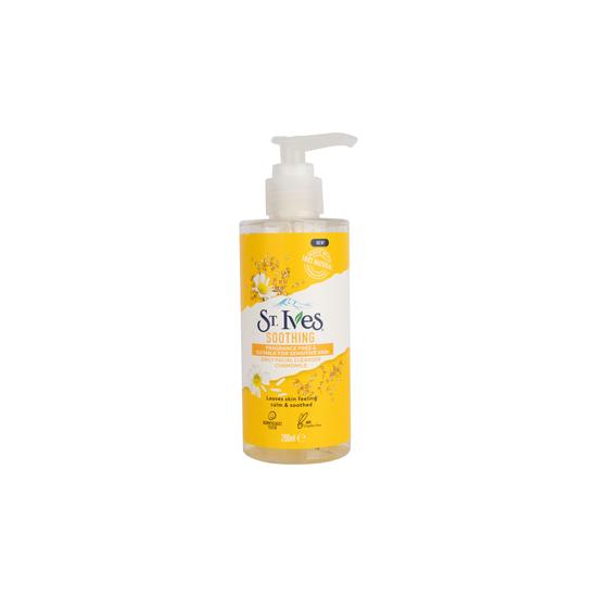 St. Ives Soothing Chamomile Face Wash 200ml