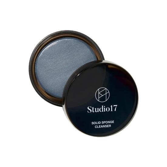 STUDIO17 Brush & Puff Cleanser