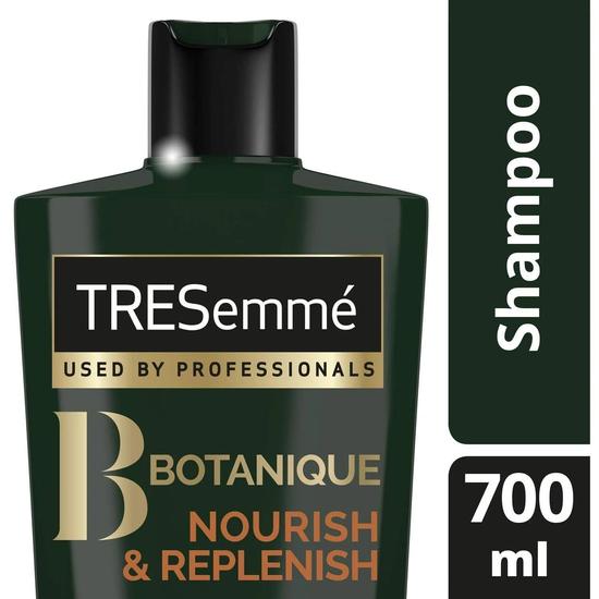 TRESemmé Botanique Nourish & Replenish Shampoo With Coconut Oil & Aloevera 700ml