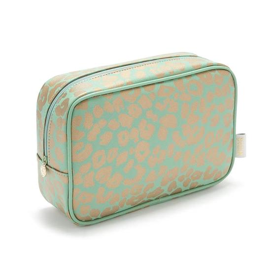 Victoria Green Beauty Kit Case In Leopard Jade