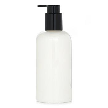 Diptyque Lait Doux Liart Du Soin Soft Lotion For The Body 250ml